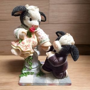 Mary's Moo Moos "FOR-HEIFER MY LOVE" Cow On Bended Knee